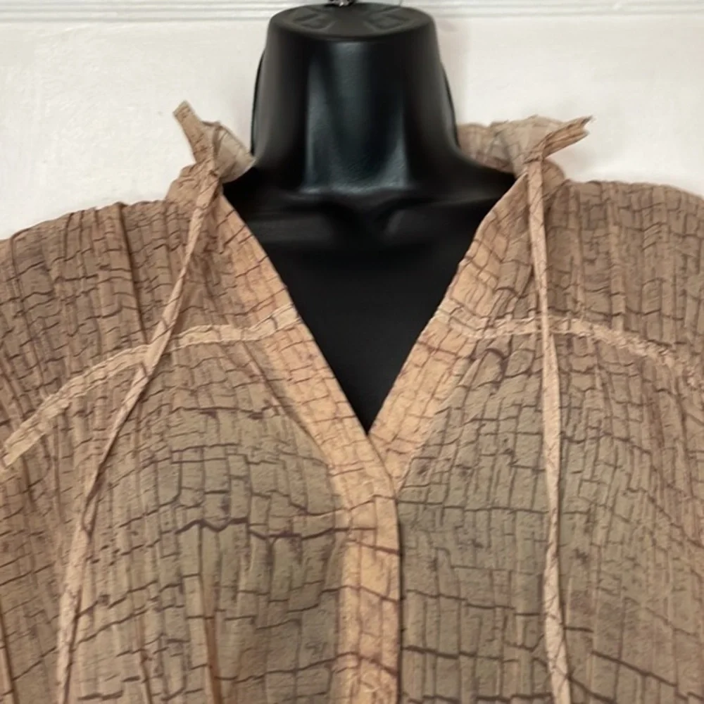 H&M Patterned Ruffle Tie Blouse - Picture 2 of 9